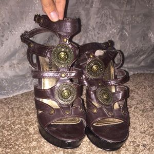 Brown Gladiator heels size 5