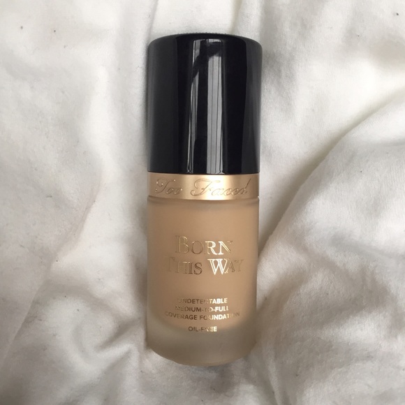 Too Faced Born This Way Foundation