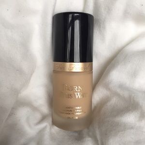 Too Faced Born This Way Foundation