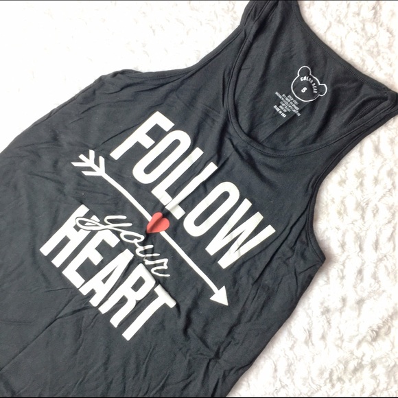 Happy Friday Sale 👗 Graphic Tank