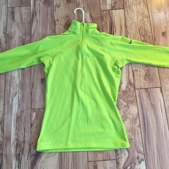 Nike quarter zip - Picture 1 of 3