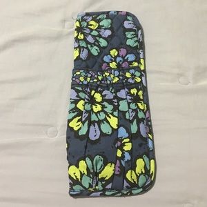 Vera Bradley Hot Iron case