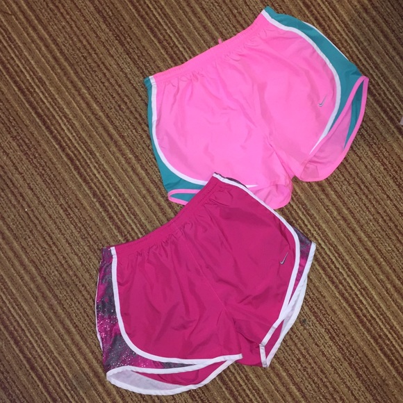 NIKE running shorts size S
