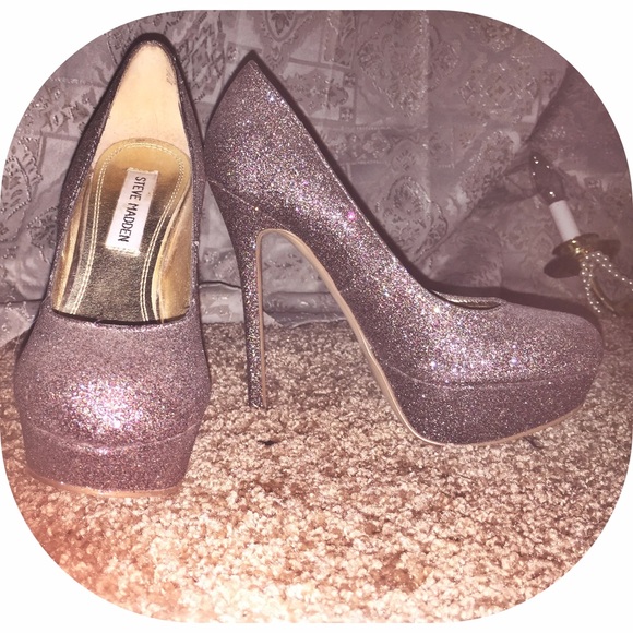 Sparkly platforms - Picture 2 of 2