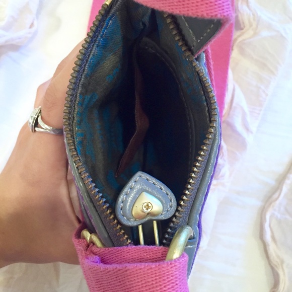 Juicy Couture Purple Crossbody Bag - Picture 4 of 4