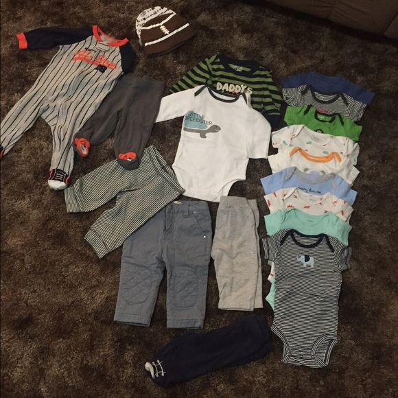 Boys 9 months clothes few stuff are 6 months