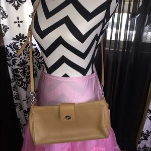 Lovely tan coach purse