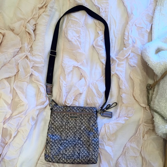 Coach Crossbody Bag - Picture 2 of 4