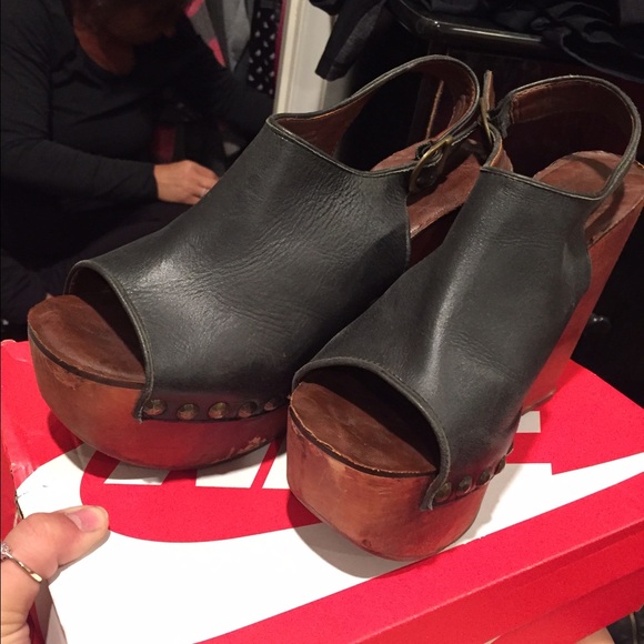 SOLD Jeffery Campbell Snick STD wedges - Picture 2 of 4