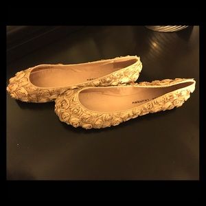Chic satin flat