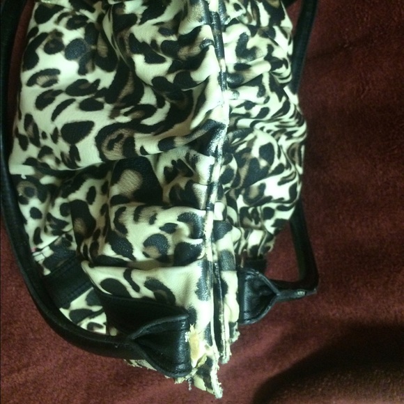 Purse - Picture 2 of 3