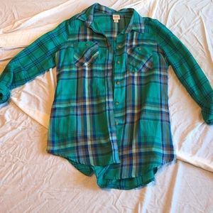 Long sleeve plaid button up