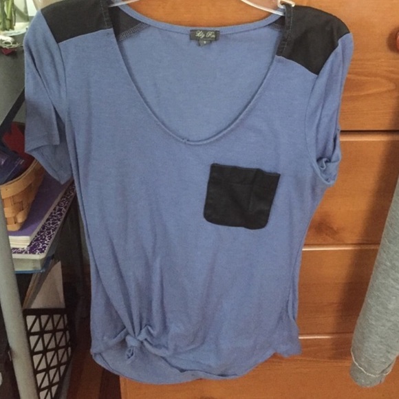 Wet shirt short sleeve shirt