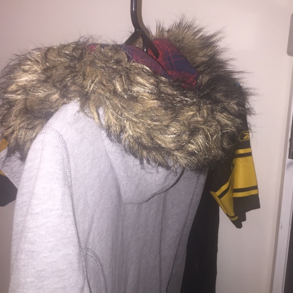 Abercrombie & Fitch sweater jacket. - Picture 4 of 4