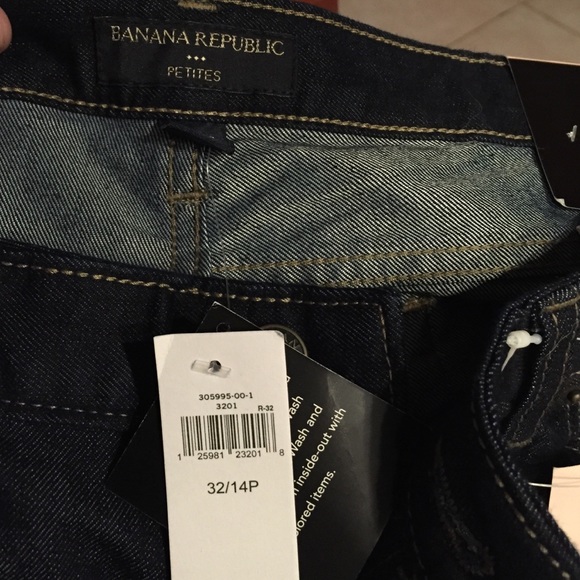 Banana Republic Straight Leg Jeans! New with Tags! - Picture 4 of 4