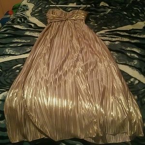 Jessica Simpson Gown