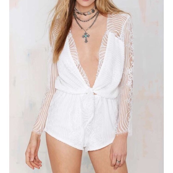 Lace long sleeve black romper