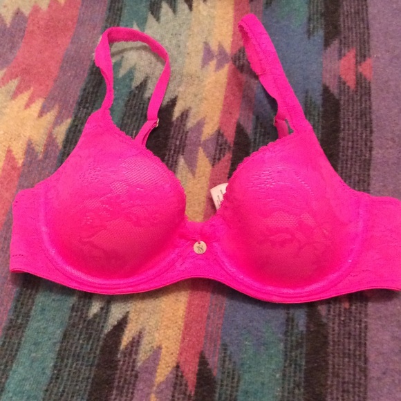Victoria's Secret Other - VS BODY BY VICTORIA LINED DEMI SIZE 32C