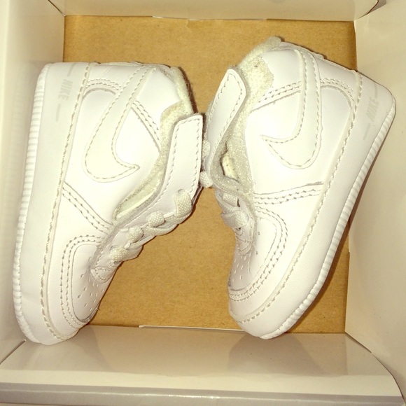 Infant Air Force 1s