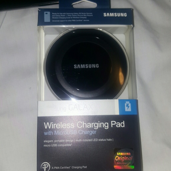 Brand new Samsung charging pad for galaxy s6