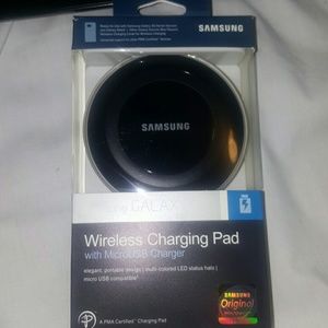 Brand new Samsung charging pad for galaxy s6