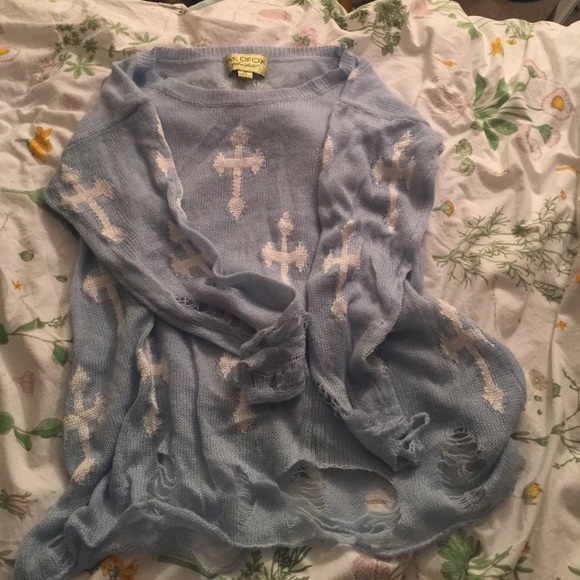 wildfox cross sweater - Picture 3 of 4