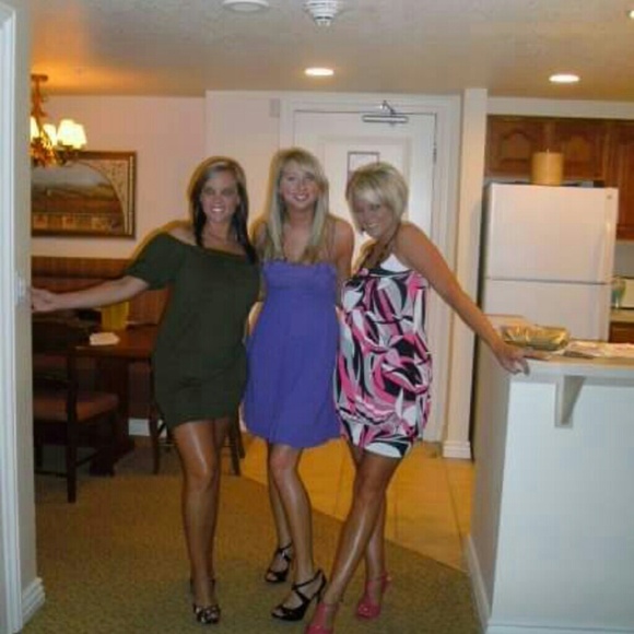 Super cute mini dress. - Picture 2 of 2