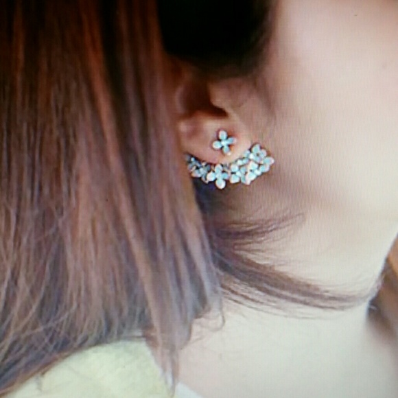 Double sided Flower earrings - Picture 3 of 3