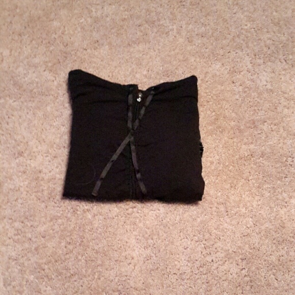 SWEET BLACK HOODED SWEATSHIRT