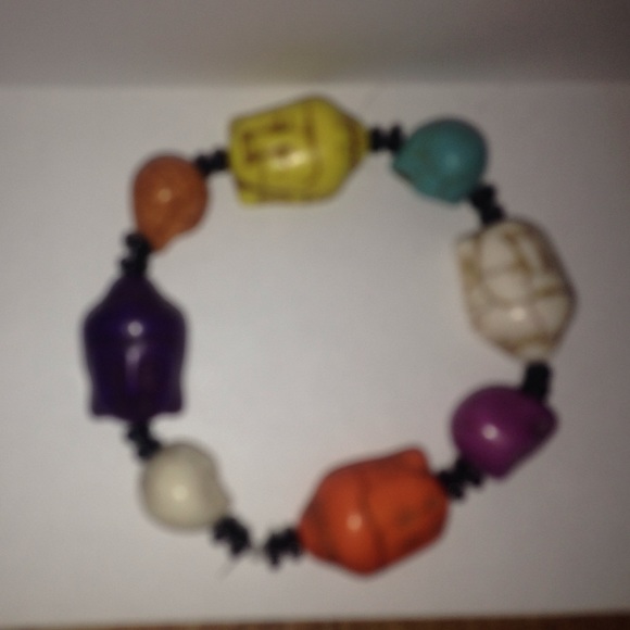 Colorful charmed bracelet - Picture 1 of 2