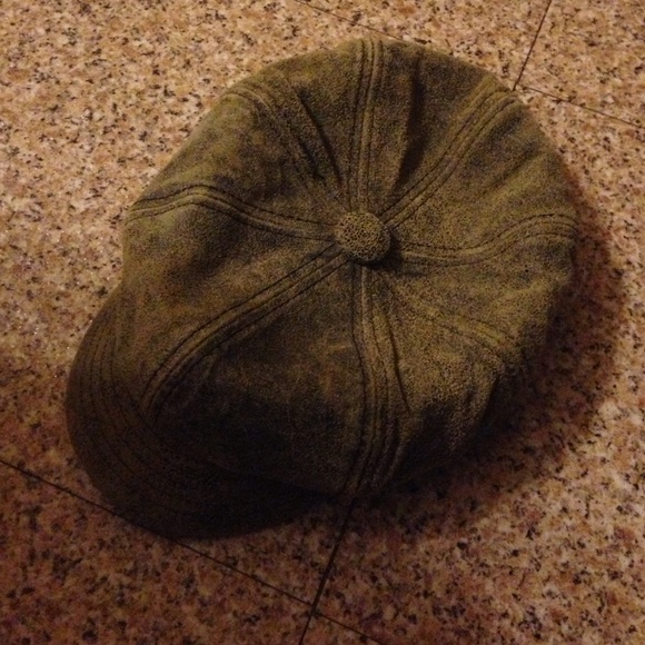 Leather messenger cap