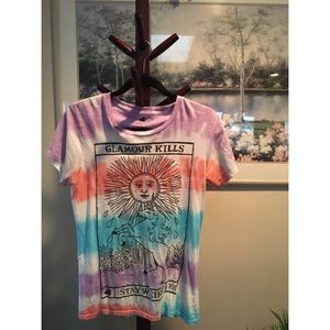 Glamour Kills tee