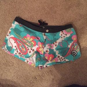 Roxy Boardshorts - Size 7