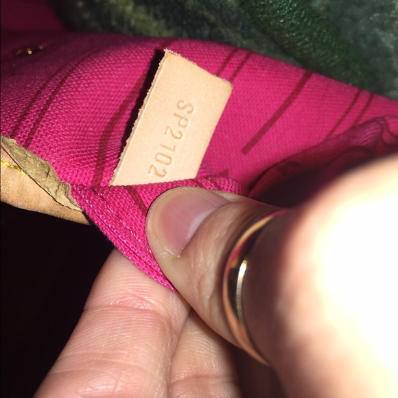 SOLD!!Louis Vuitton Neverfull GM - Picture 2 of 4
