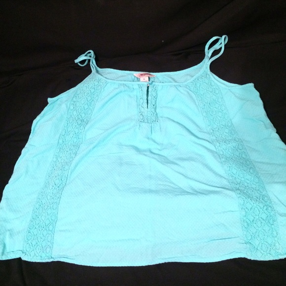 NEW ITEMS!! 2 spaghetti strap tank top bundle! - Picture 4 of 4