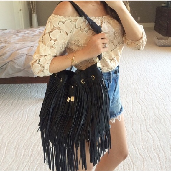 HP • Fringe bucket bag - Picture 4 of 4