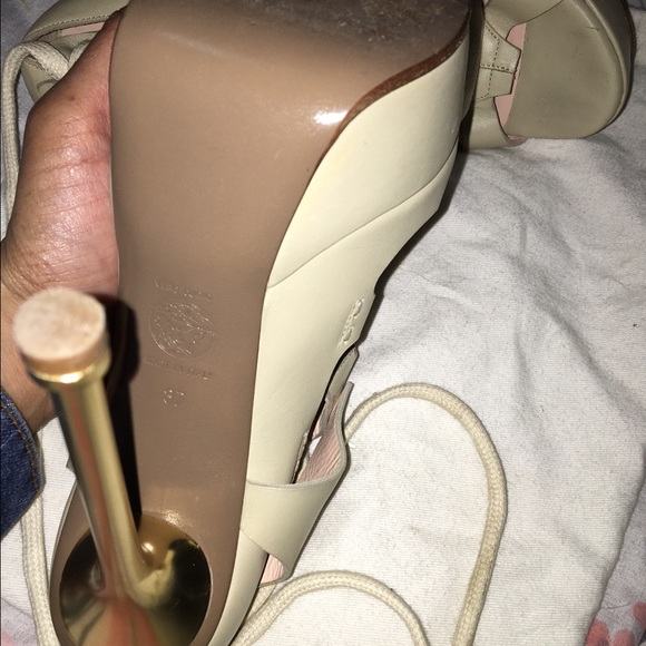 Versace Stilleto - Picture 3 of 4