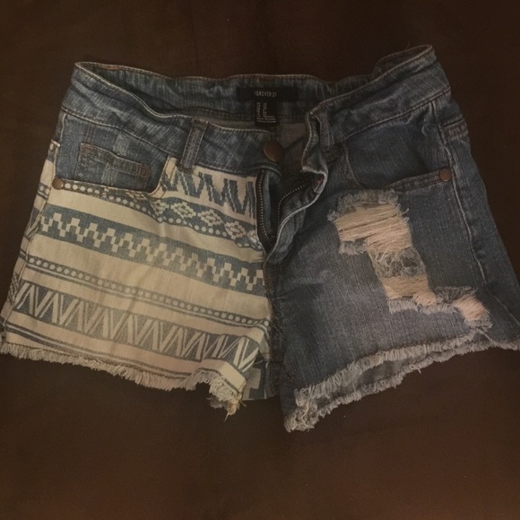 Forever 21 shorts, size 25.