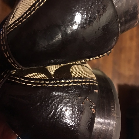 Coach - Picture 2 of 3