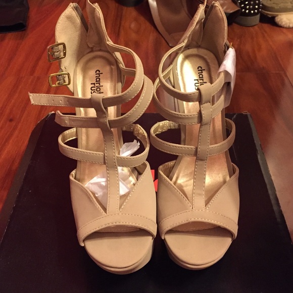 Taupe wedges!