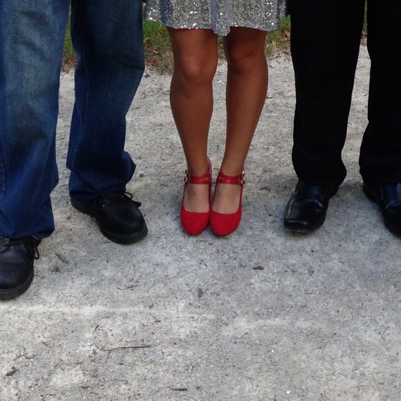 Heels - Picture 2 of 3