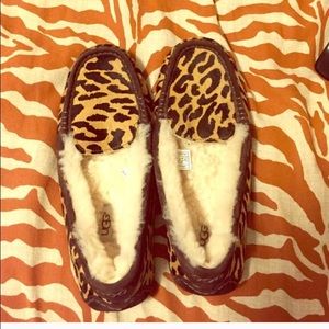 🚨RELIST🚨 Leopard Print Ugg Slip Moccasins 🐯