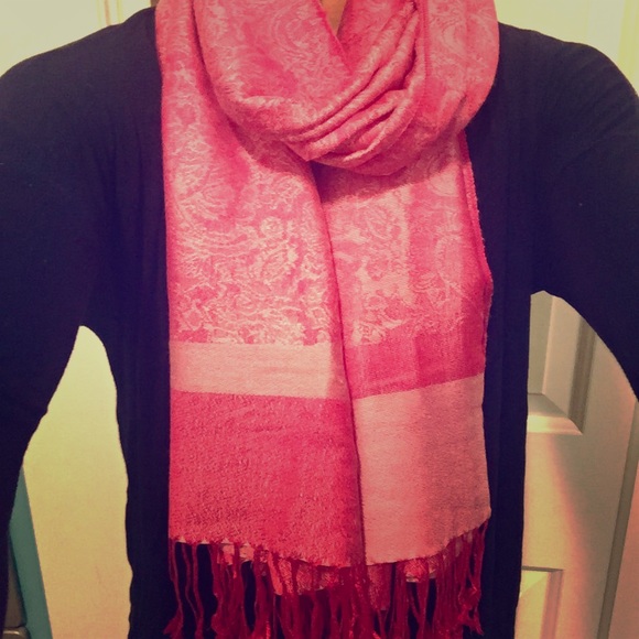 NWT pink scarf