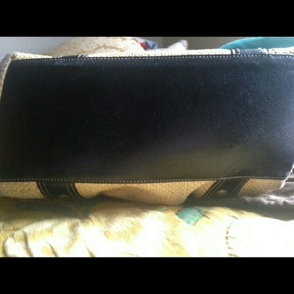 Authentic legacy coach purse - Picture 4 of 4