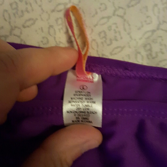 Bathing suit - Picture 3 of 3
