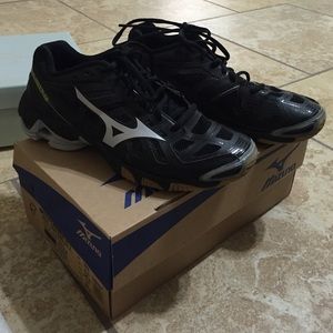 Mizuno Volleyball shoes