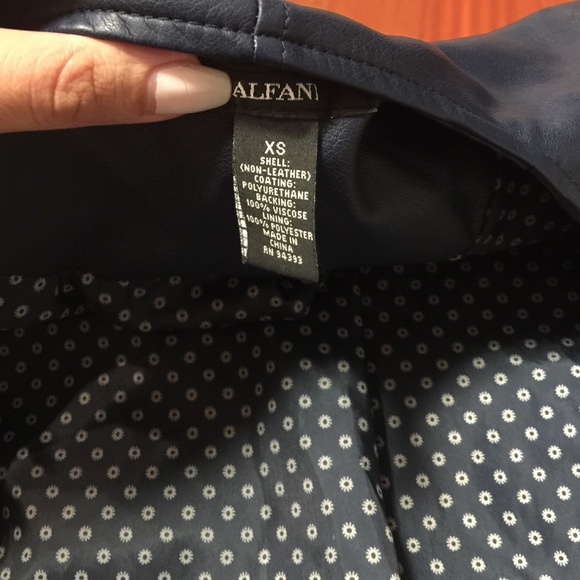 NON-leather ALFANI Jacket - Picture 2 of 2