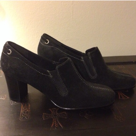 Black Suede Heels! - Picture 2 of 4