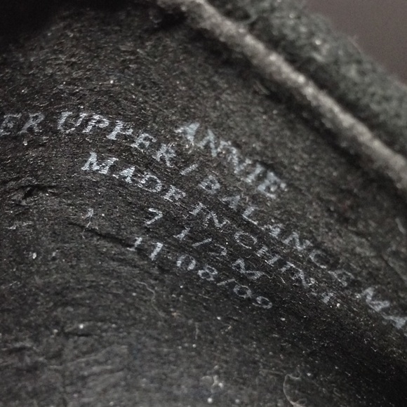 Black Suede Heels! - Picture 4 of 4