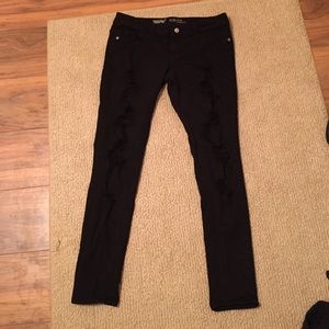 Black skinny jeans
